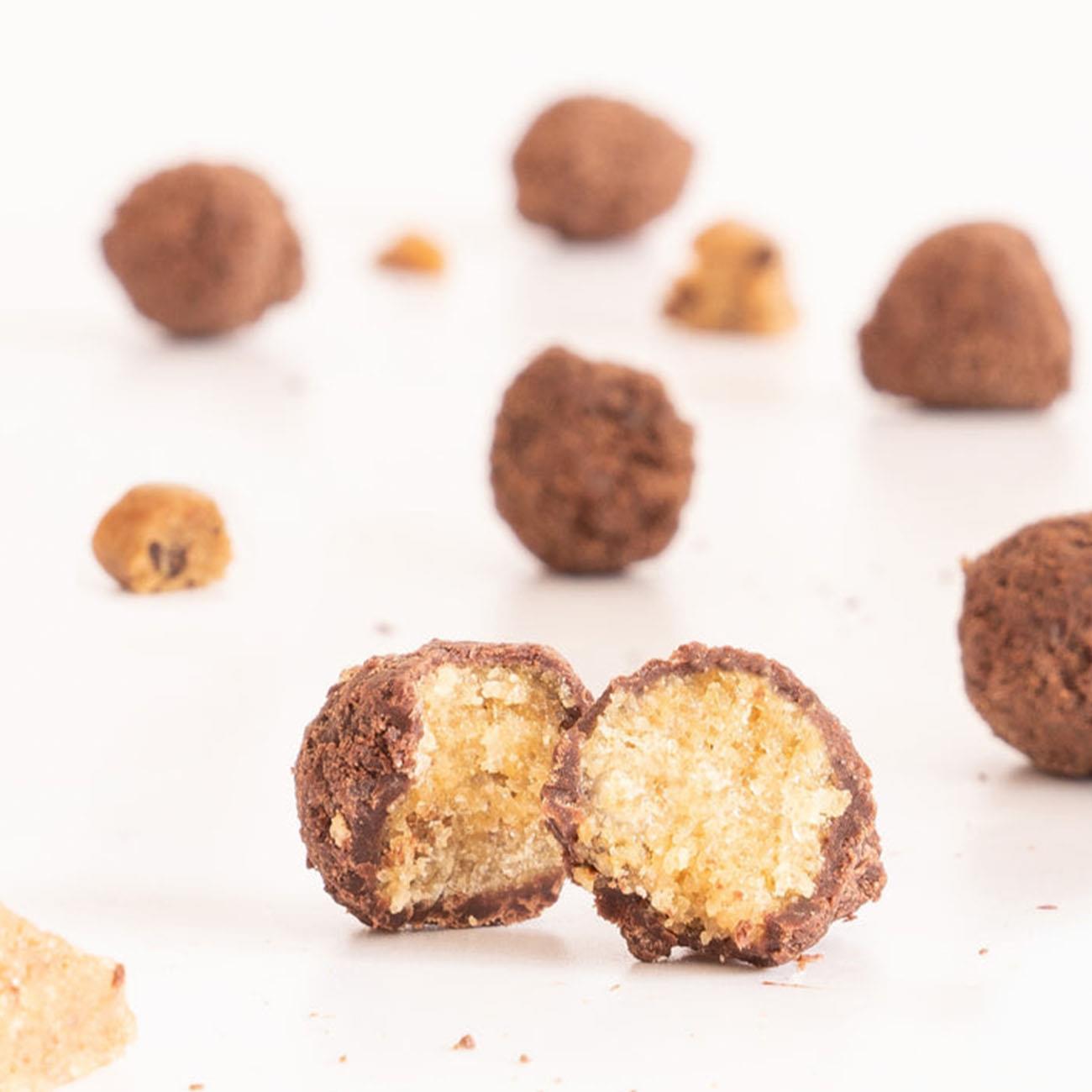 Organic Cookie Dough Christmas Chocolate Wonders 65g