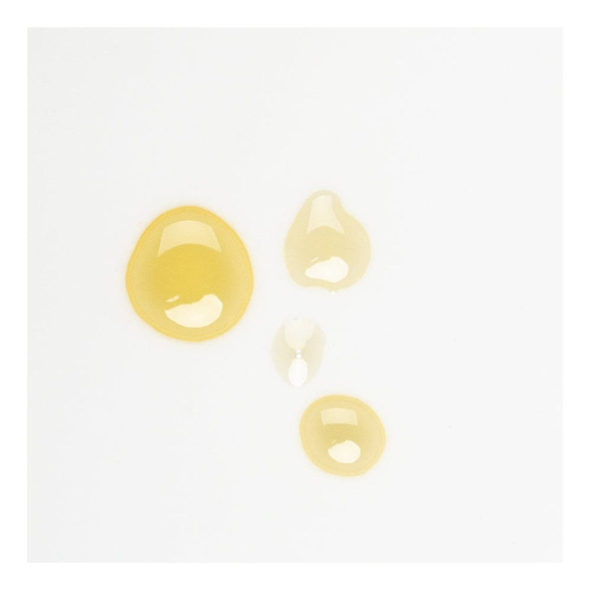 Benecos Organic Carrot Extract Face Oil 50ml oil drops texture