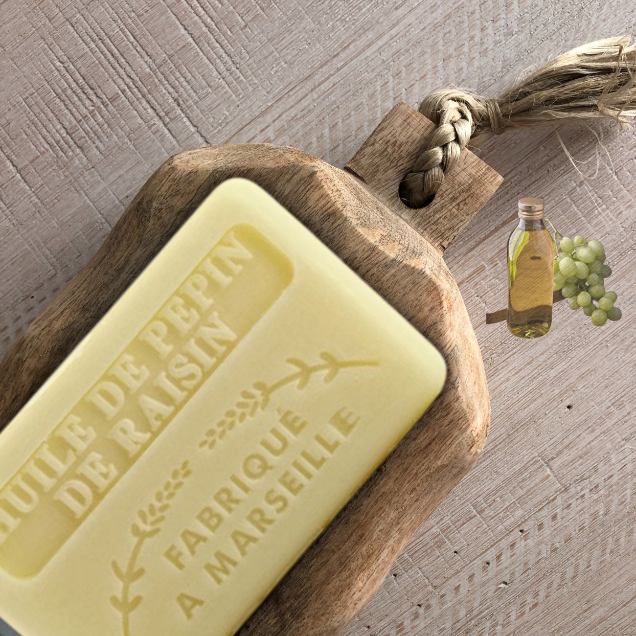French Marseille Soap Huile de Pepin de Raisin (Grape Seed Oil) 125g - FouFour - Savon de Marseille - Bar Soap - Eco Natural Products