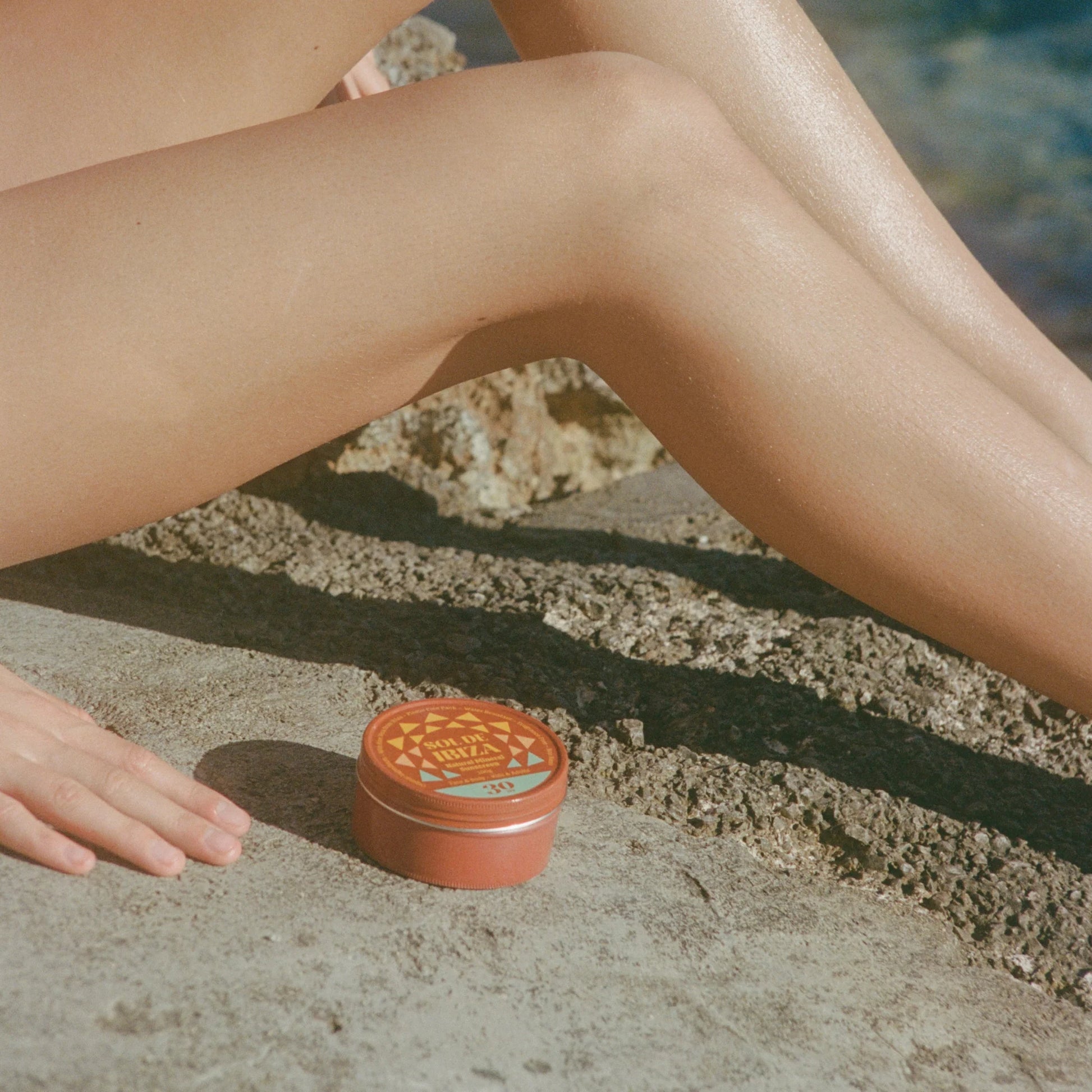 Sol De Ibiza Mineral SPF30 Mini Tin Face & Body Sunscreen 100g lifestyle image 2