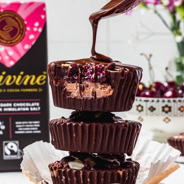 60% Dark Chocolate Pink Himalayan Salt Chocolate Bar 90g - Divine Chocolate - Chocolate - Eco Natural Products