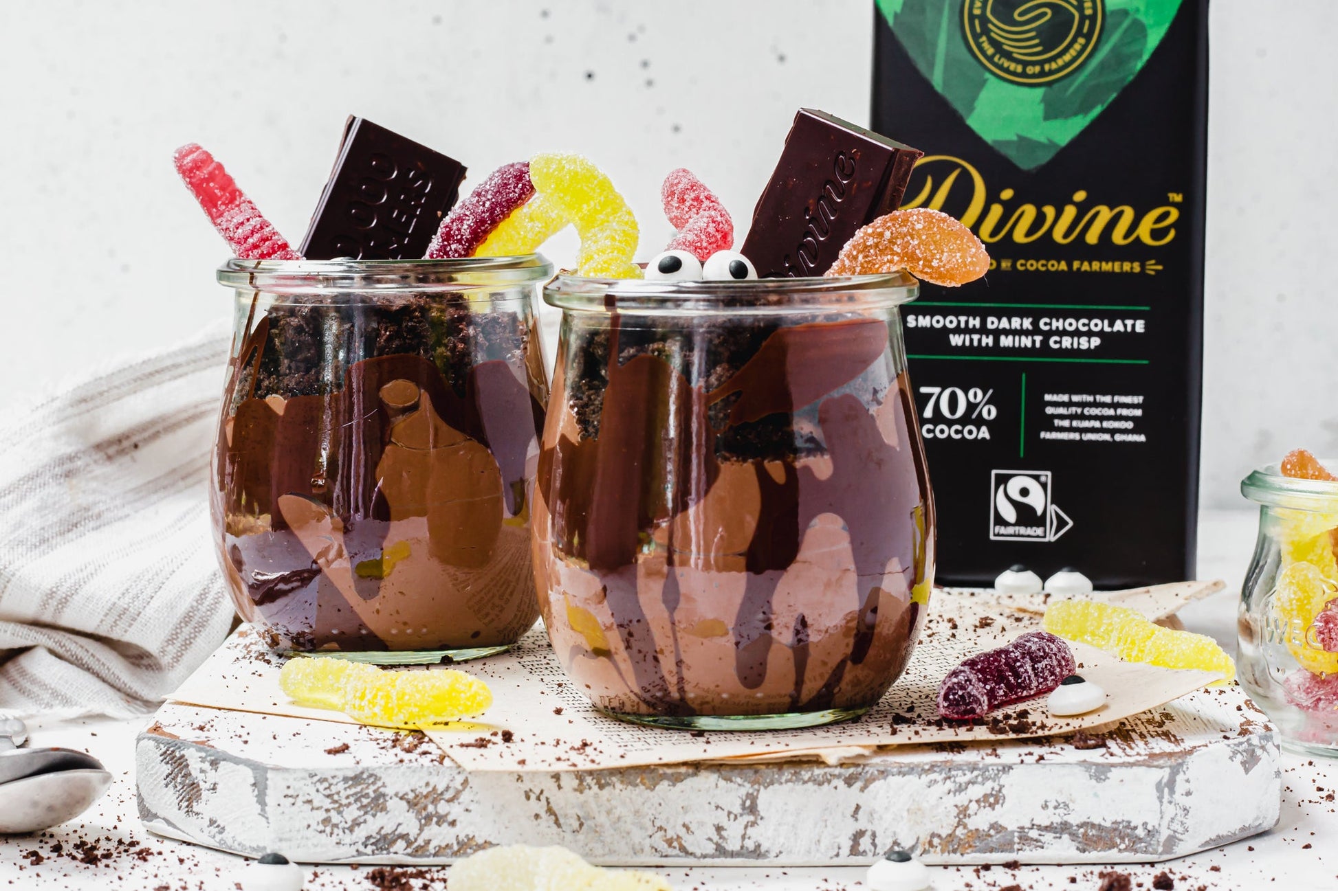 70% Dark Chocolate Mint Crisp Bar 90g - Divine Chocolate - Chocolate - Eco Natural Products