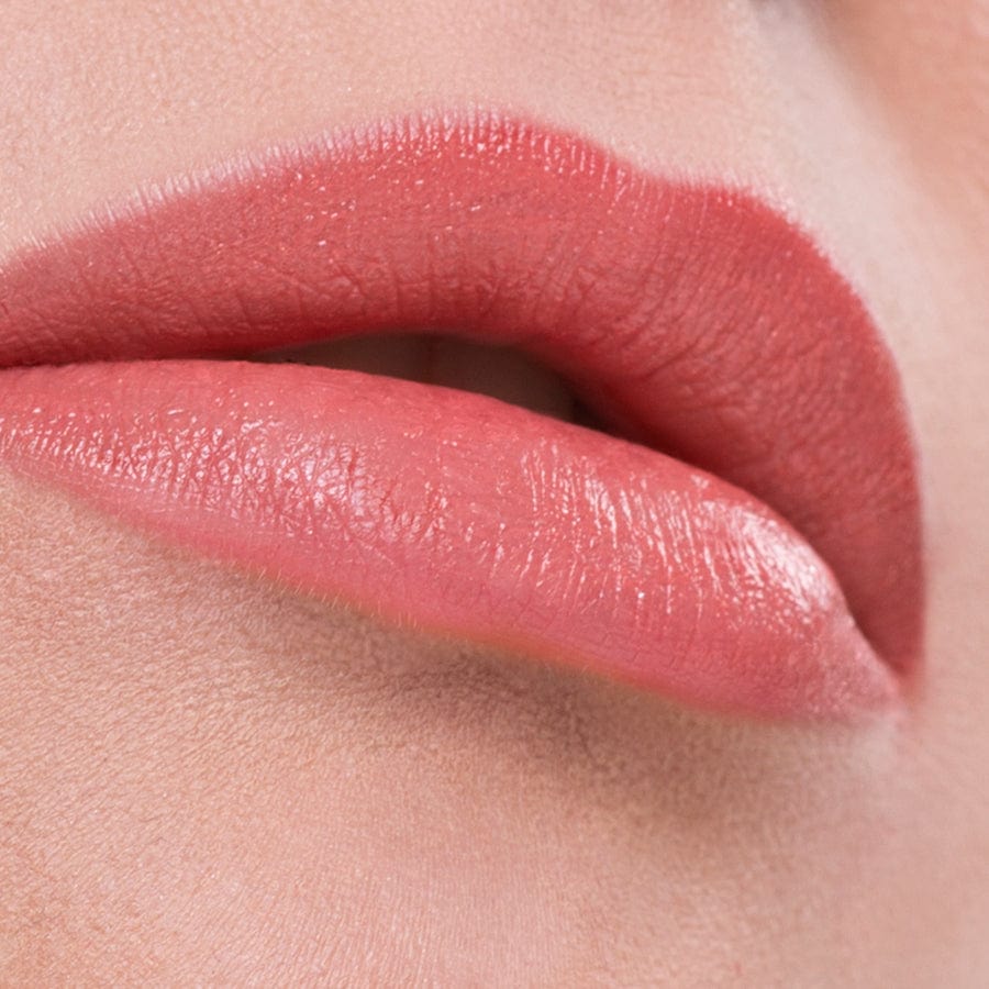 Benecos Natural Lipstick Peach 4.5g applied on lips