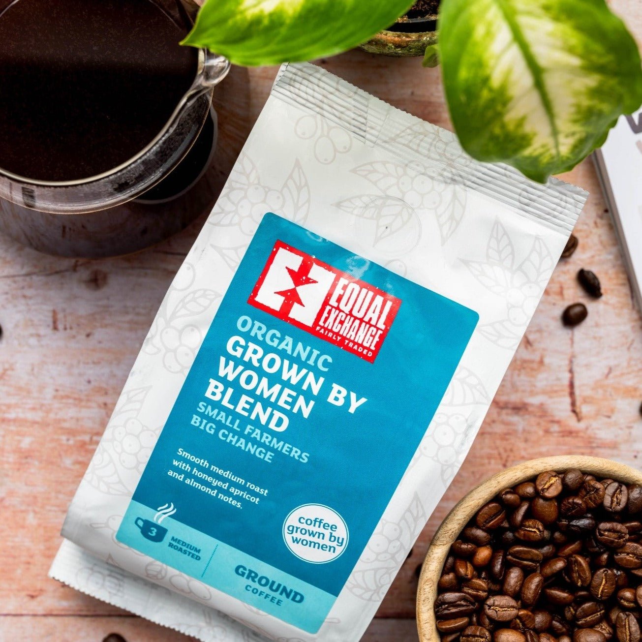 Equal Exchange Women Farmers Grew Coffee Ground 200g – lifestyle image