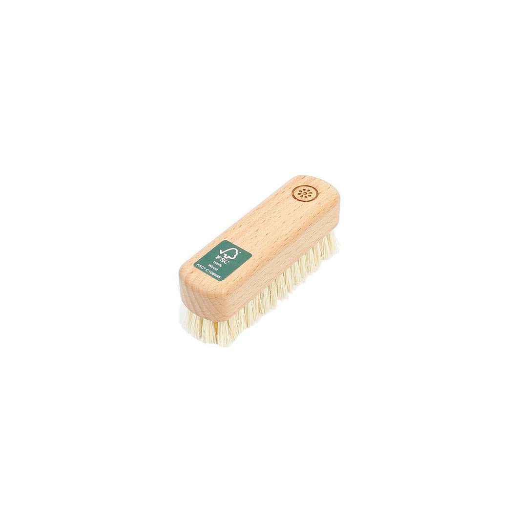 Wooden Nailbrush Plant Based Bristles — plastic-free, Tampico bristles, 7.5cm