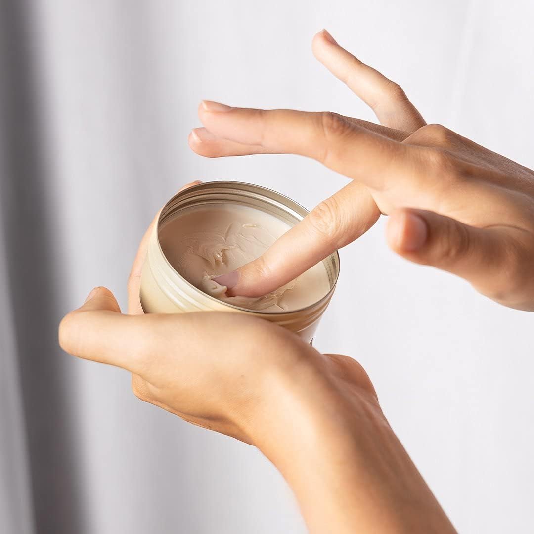 Sol De Ibiza Face & Neck Mineral Sunscreen SPF50 lifestyle image