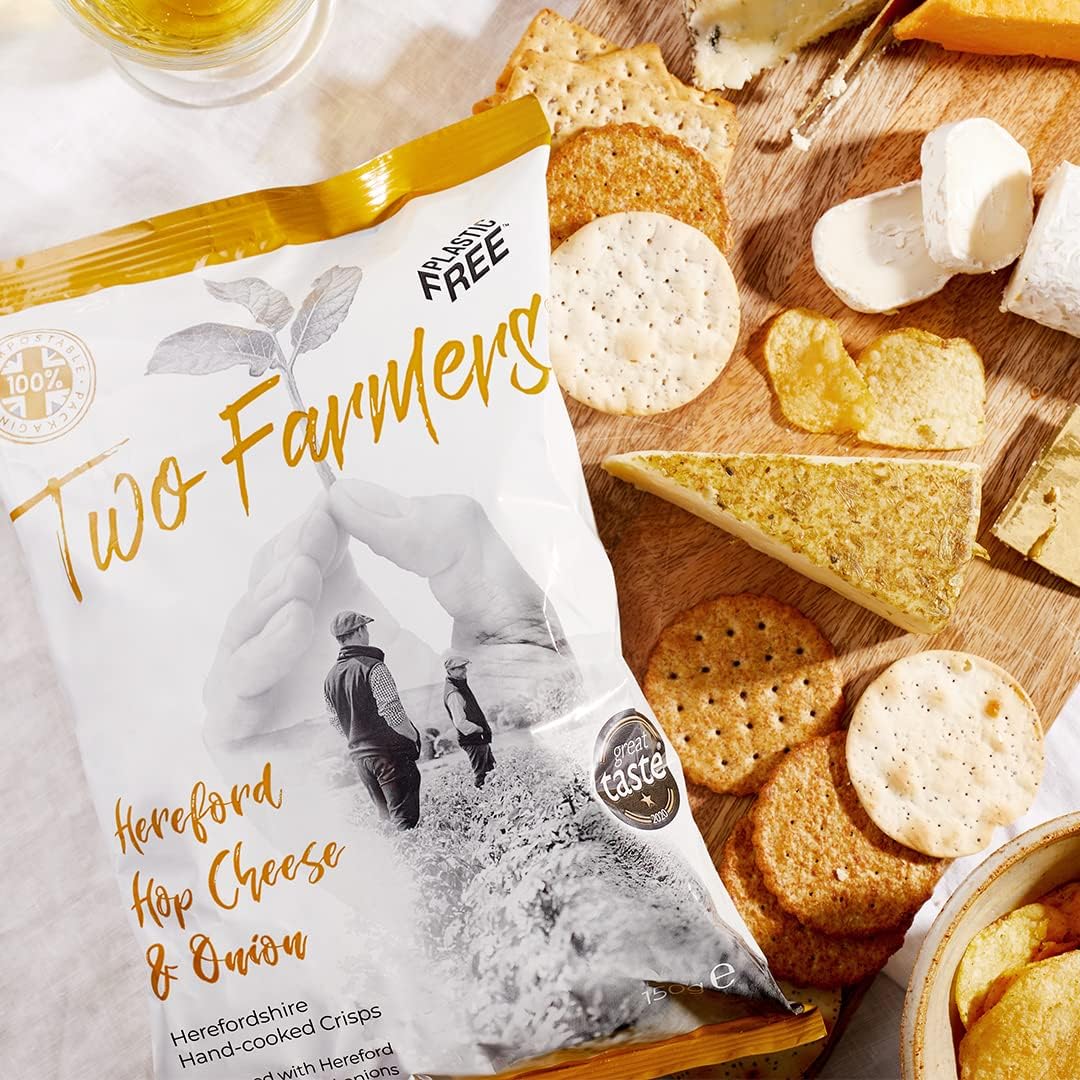Two Farmers Hereford Hop Cheese & Onion Hand-cooked Crisps 40g lifestyle image old packaging