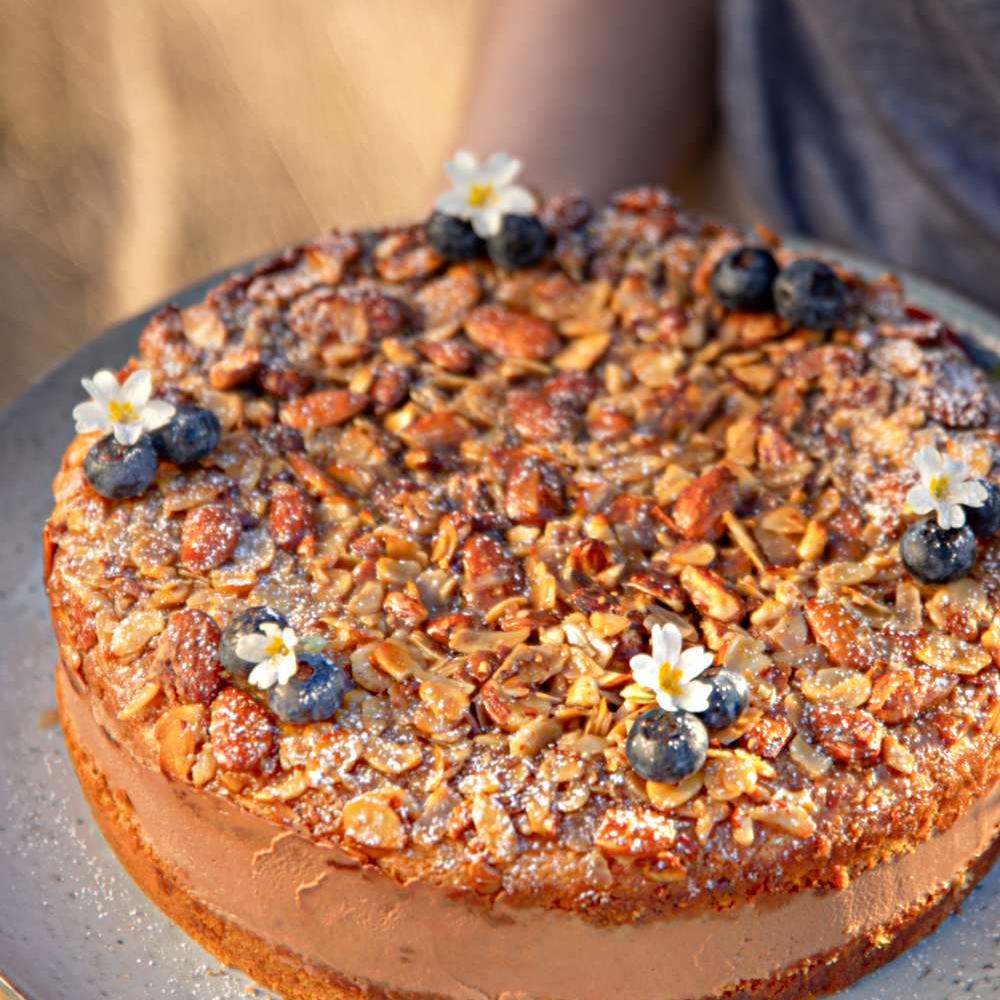 Vivani Dark Nougat Chocolate 80g lifestyle image