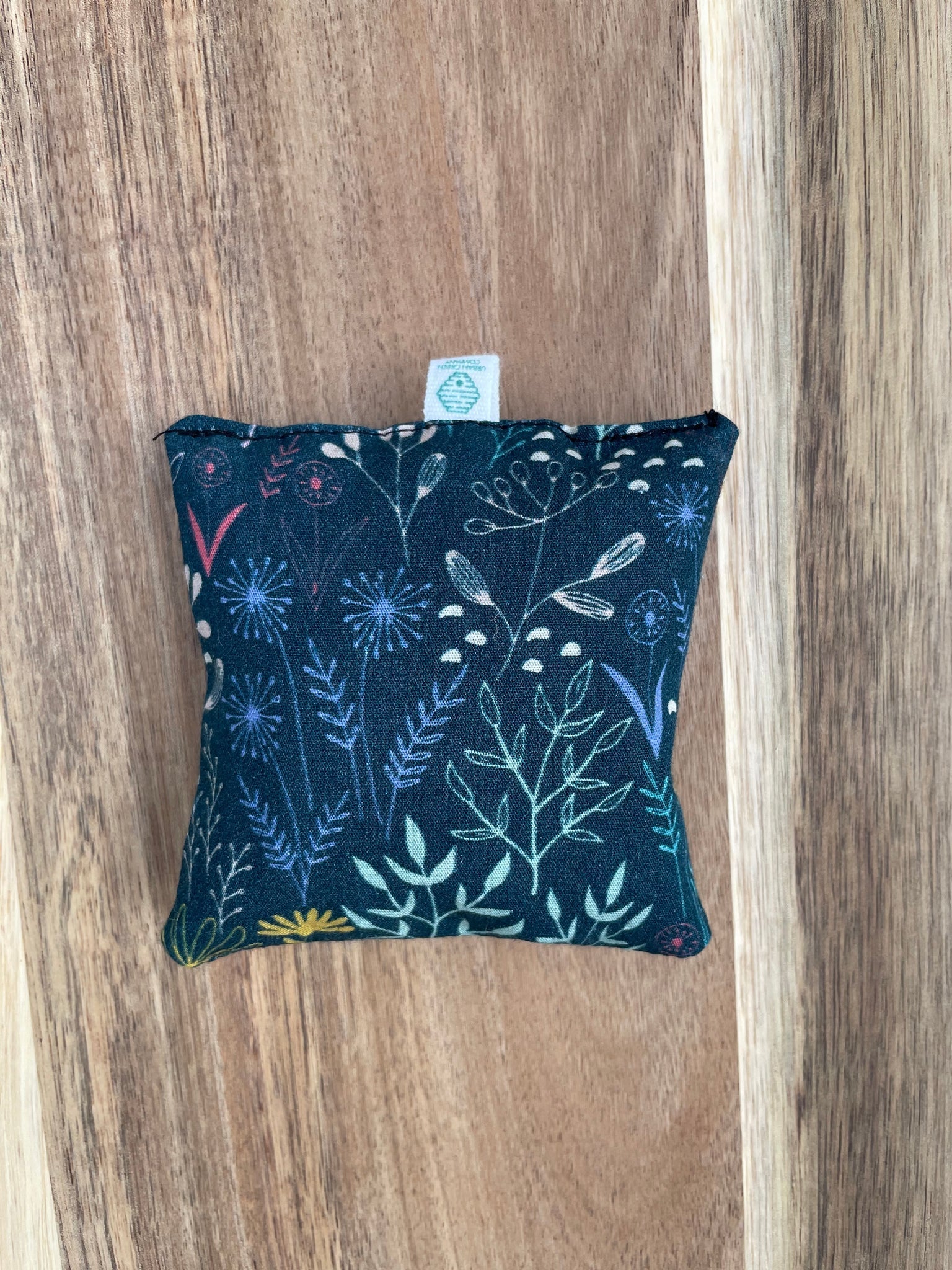 Cherry Stone Therapy Pack Hand & Eye - Urban Green Company - Natural remedies - Urban Green Company