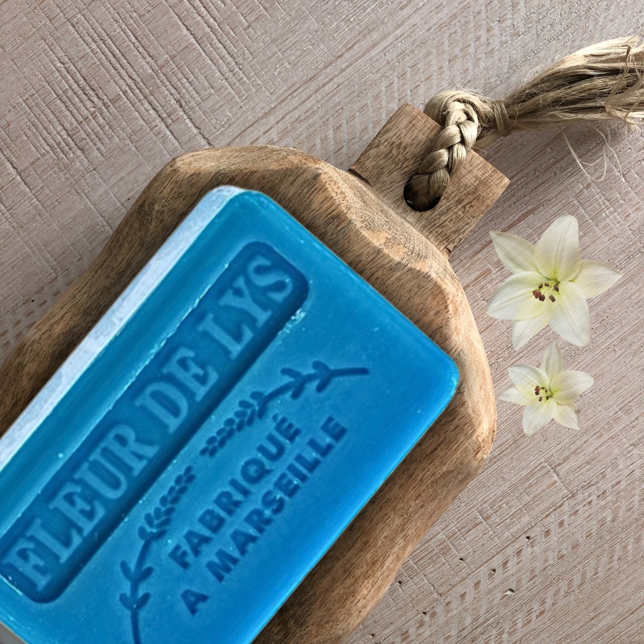 French Marseille Soap Fleur de Lys (Lily) 125g - FouFour - Savon de Marseille - Bar Soap - Eco Natural Products