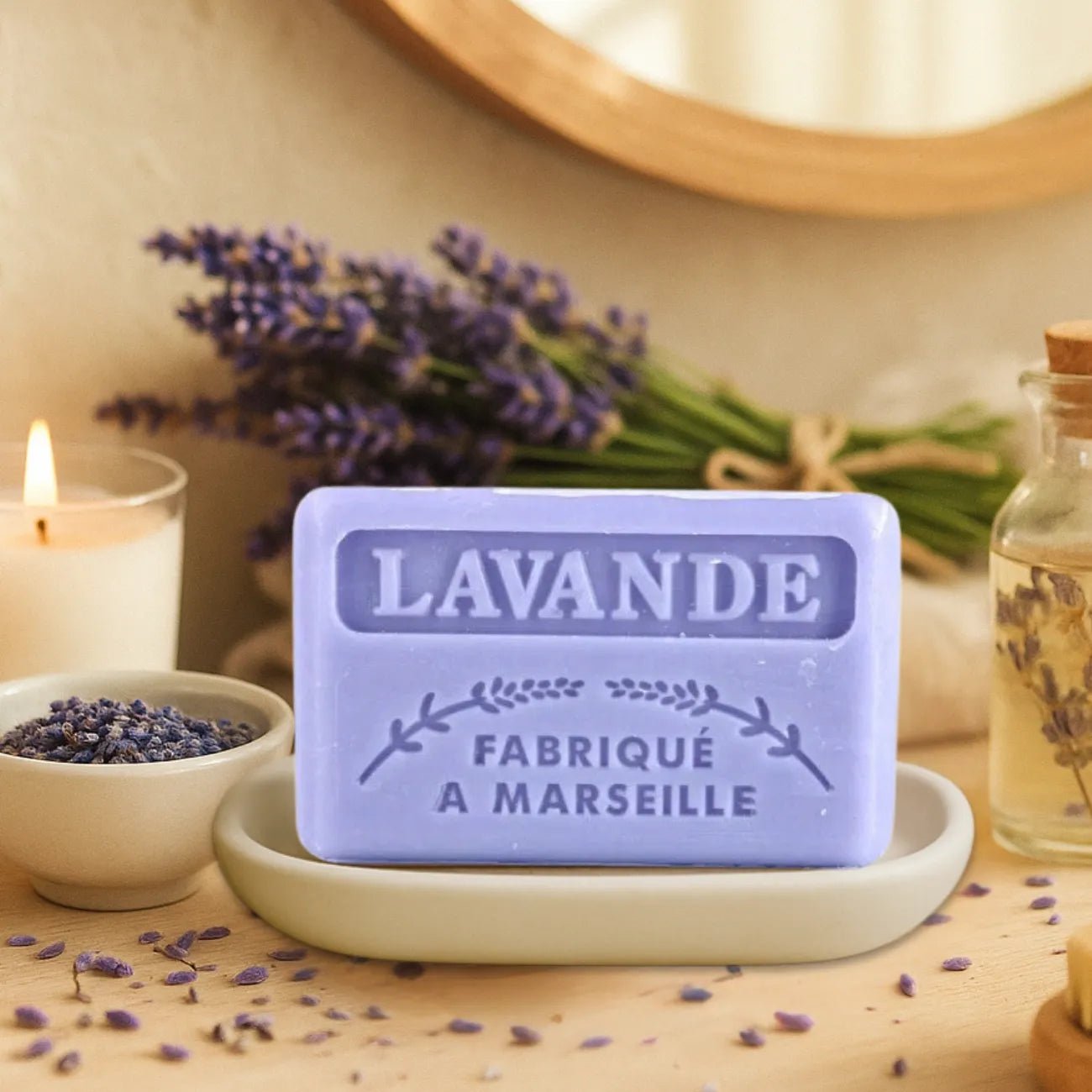 French Marseille Soap Lavende (Lavender) 125g - Savons.com / Foufour Entreprise - Bar Soap - Savons.com / Foufour Entreprise