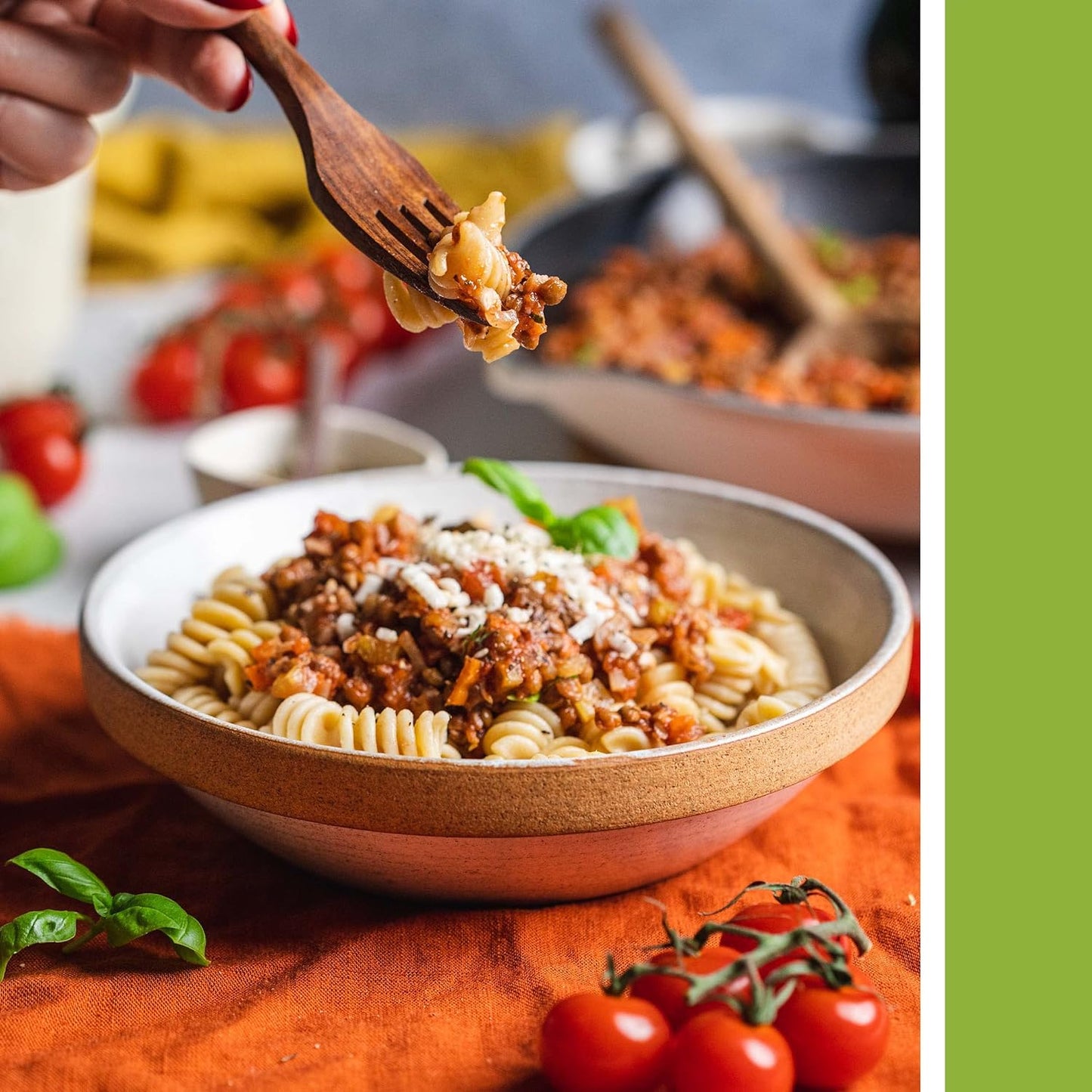 Fresh Basil Italian Passata Jar 690g - Mr Organic - Passata - Eco Natural Products