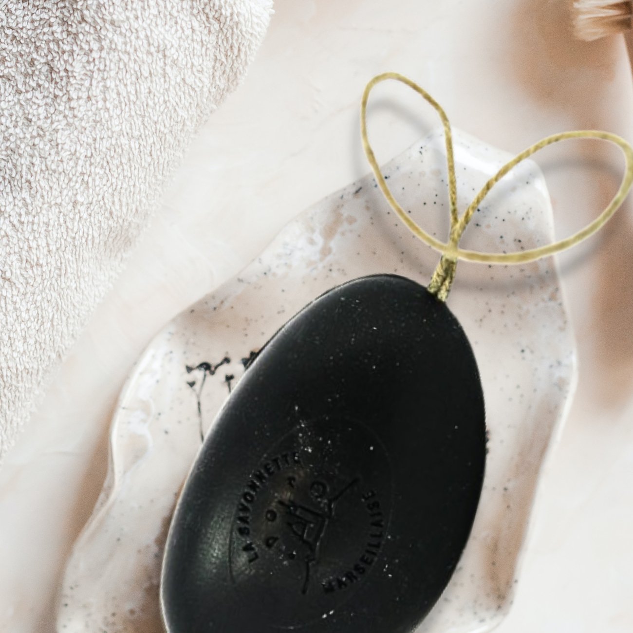 Marseille Soap Galet Charcoal Argan 155g - FouFour - Savon de Marseille - Bar Soap - Eco Natural Products