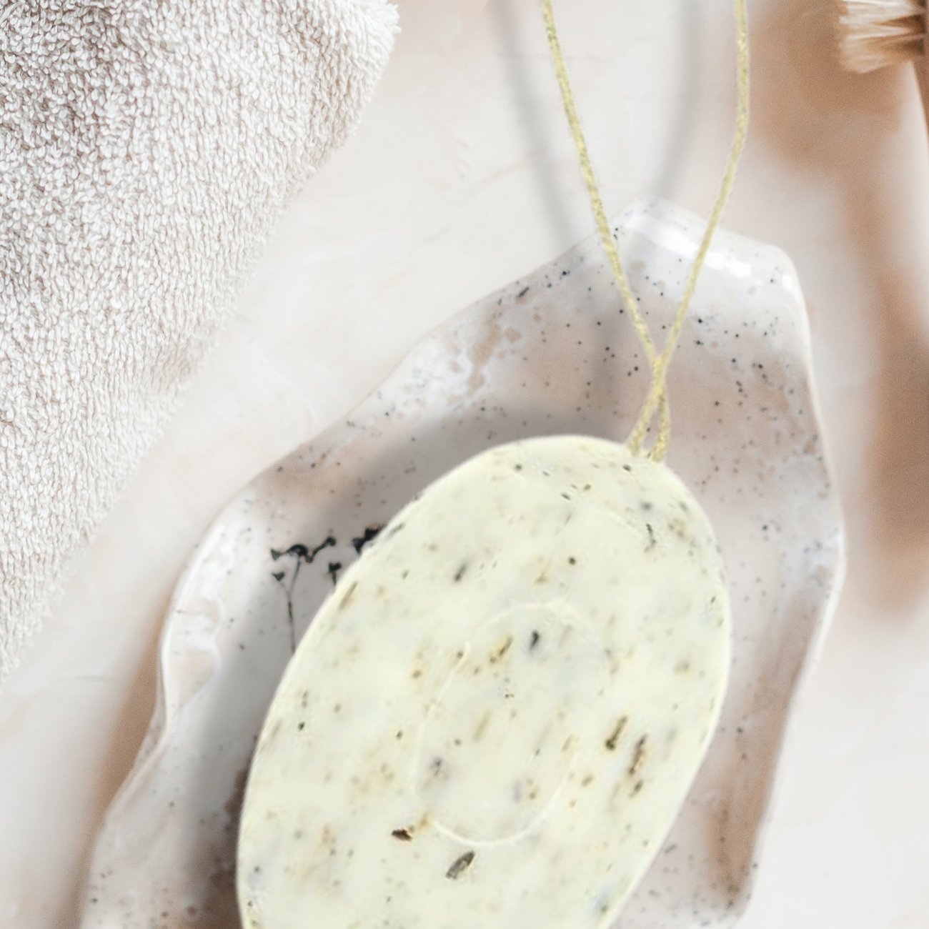 Marseille Soap Galet Lavender Petals 155g - FouFour - Savon de Marseille - Bar Soap - Eco Natural Products