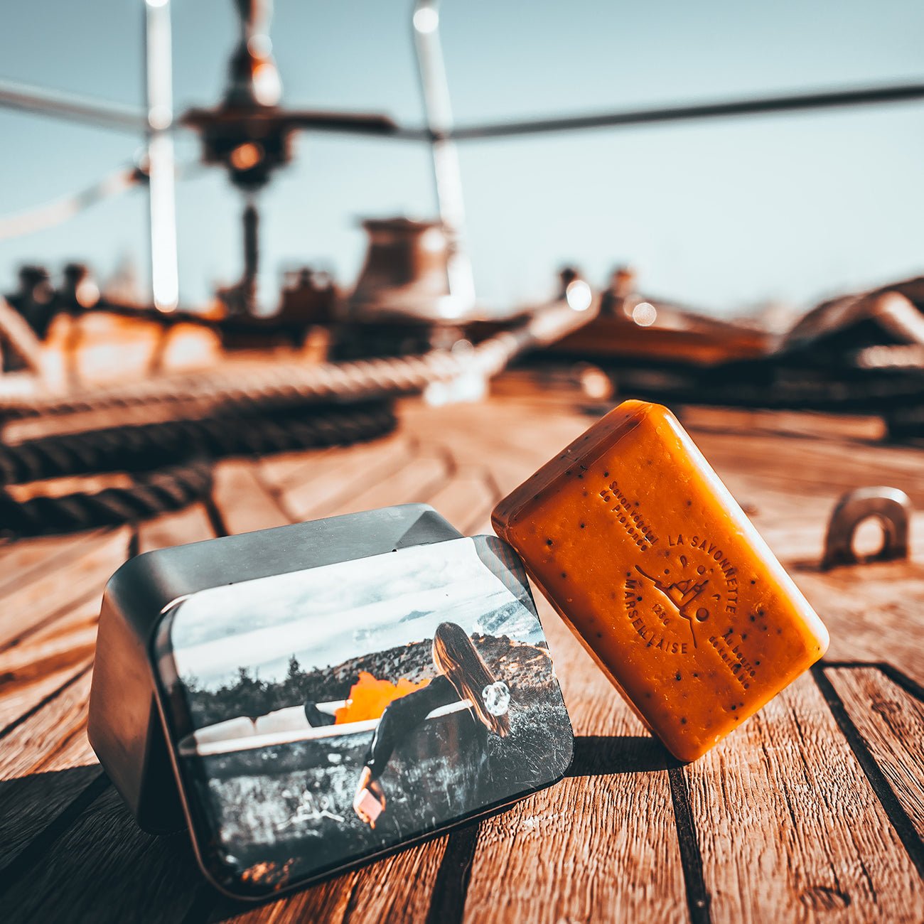 Marseille Soap Travel Metal Tin - FouFour - Savon de Marseille - Travel Tin - Eco Natural Products