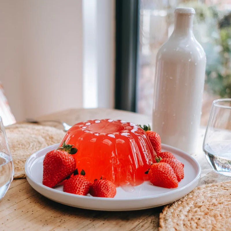 Natural Strawberry Real Fruit Flavoured Jelly Crystals 85g - Just Wholefoods - Jams & Jellies - Just Wholefoods