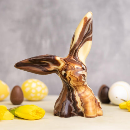 Cocoa Organic Solid Marbled Chocolate Rabbit Easter Egg 200g lifestyle image 3