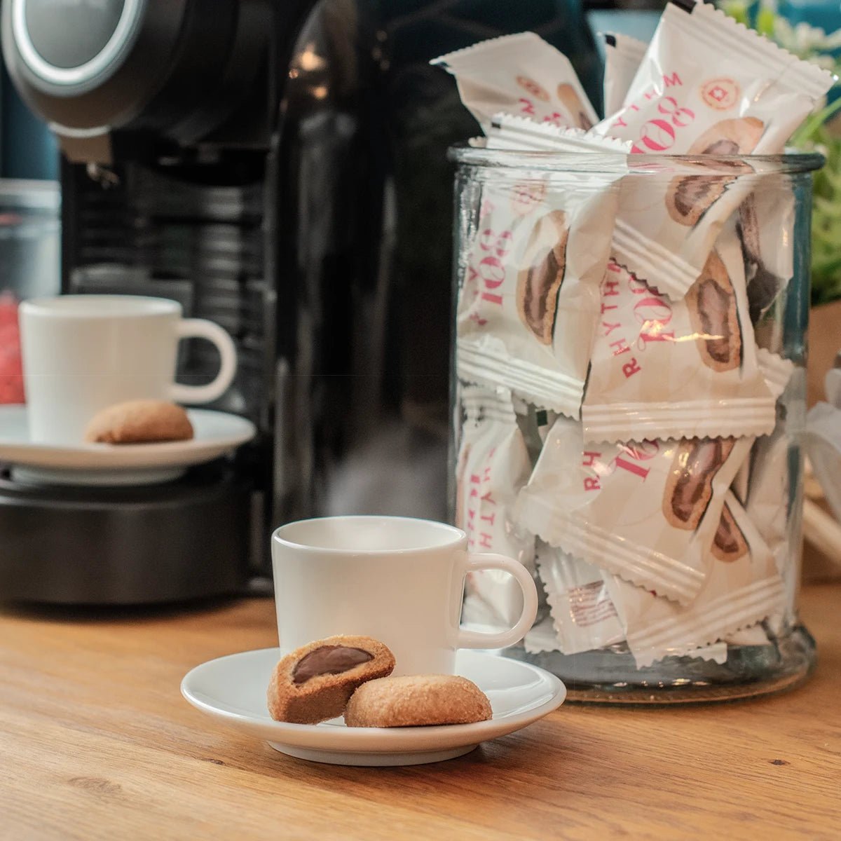 Organic Vegan Hazelnut Chocolate Praline Biscuit Gift Box 195g - Rhythm 108 - Chocolate gift - Eco Natural Products