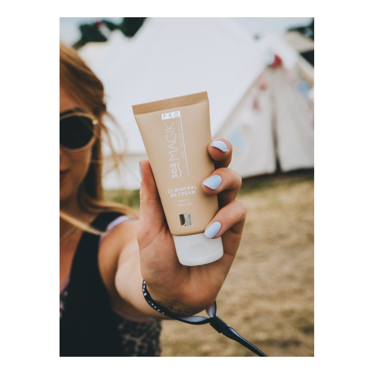 Sea Magik 21 Mineral BB Cream SPF 15 50ml in use