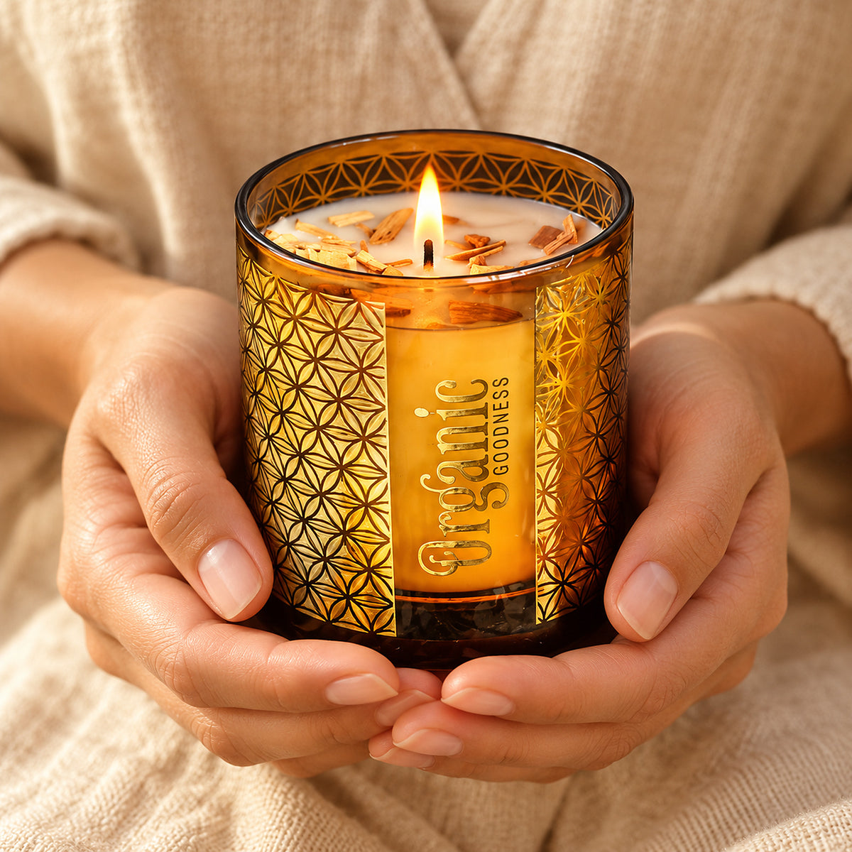 Song of India Organic Goodness Smudge Scented Candle Palo Santo & Cedar 200g - alternate view