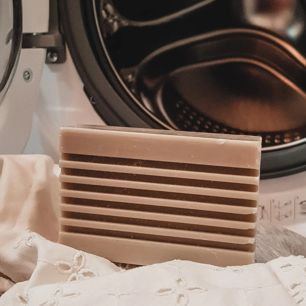 Vegan Stain Remover Laundry Bar Terre de Sommières 300g - Savons.com / Foufour Entreprise - Laundry Soap - Savons.com / Foufour Entreprise